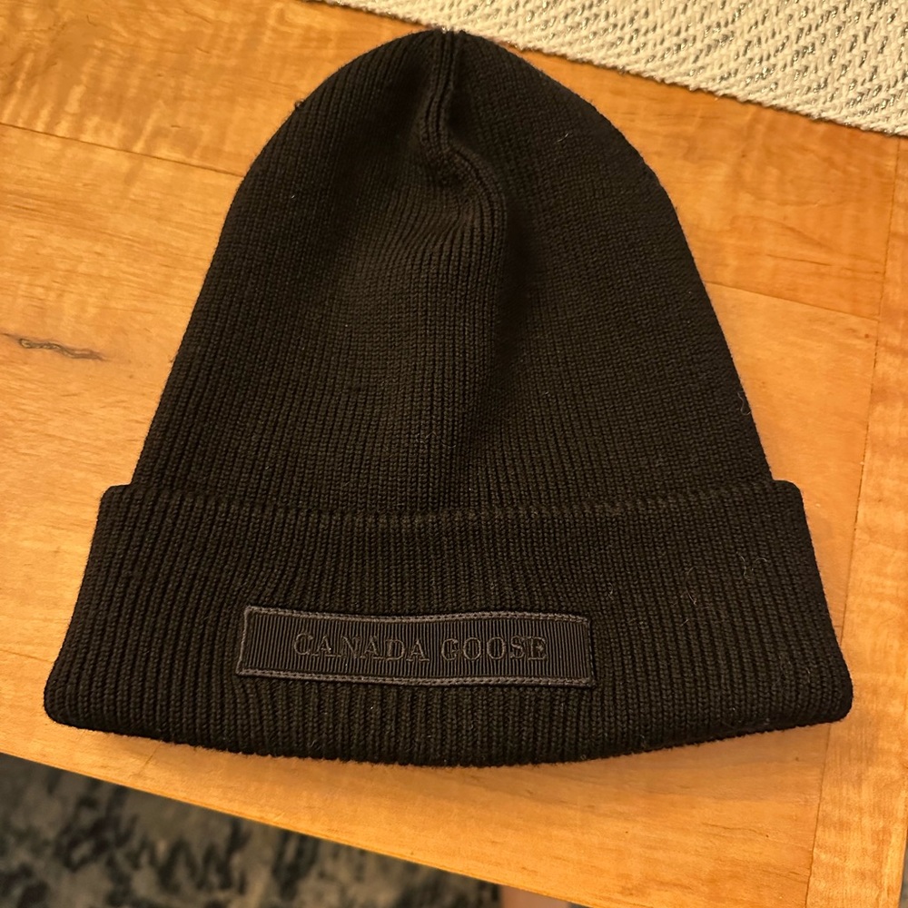 Black wool Canada goose beanie- in excellent condition
